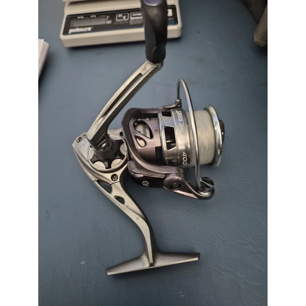 Lew's Laser SG Speed Spin 400 Reel 5.2:1 Right/Left Hand Retrieve Silver